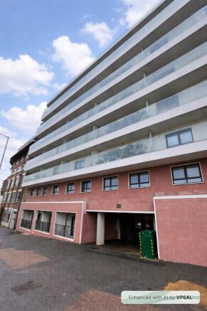 Stunning 1-Bedroom Executive Apartment with Balco