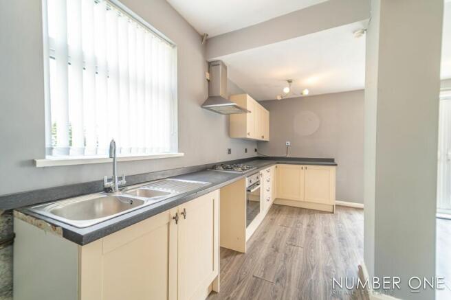 Kitchen/Dining & Family Room