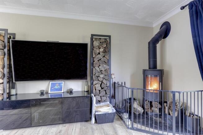 Log Burner.jpg