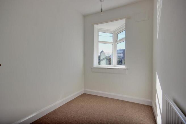 3 bed Terraced for sale Image 8