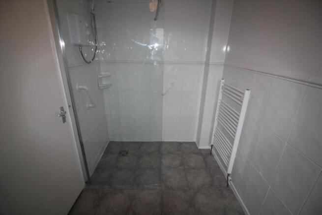 Shower En Suite