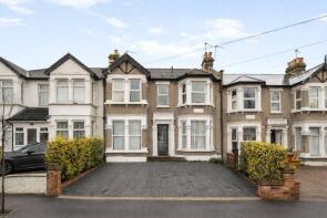 3c, Courtland Avenue, Cranbrook, Ilford IG1 3DN
