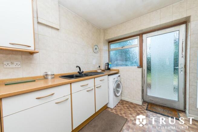 3 bed Detached for sale Image 6