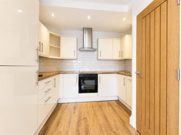 Flat 4, 9 Market Place Warwick photo 4