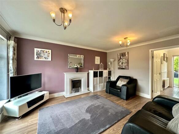 Cowan Way, Widnes, Cheshire, WA8 photo 4
