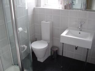 Bathroom/Wc