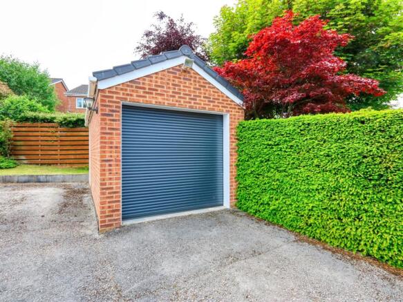 Single detached garage