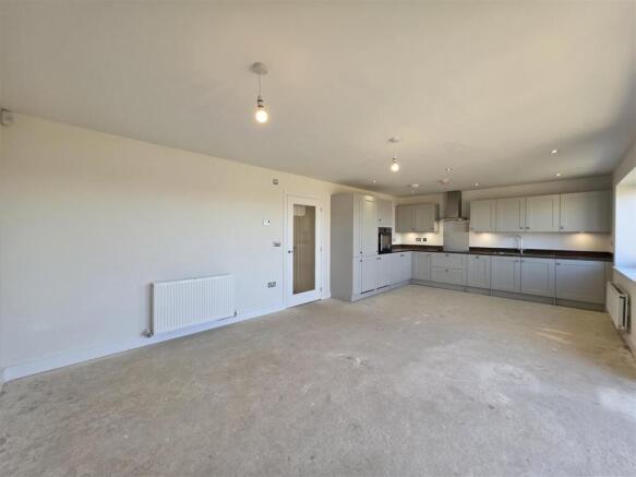2 bed Semi-Detached Bungalow for sale Image 11