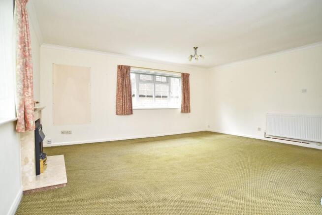 2 bed Flat for sale Image 7