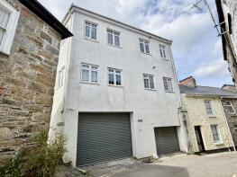 Flat 3, Orchard House, Orchard Place, Penzance TR18 5BG