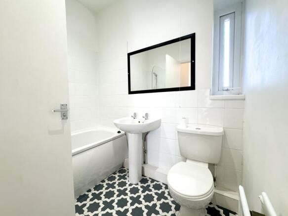 1 bed Flat for sale Image 10