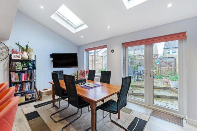 Lancaster Close, Hungerford, Berkshire, RG17 0DE photo 5