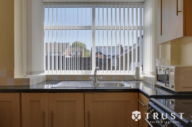 2 bed Detached for sale Image 7