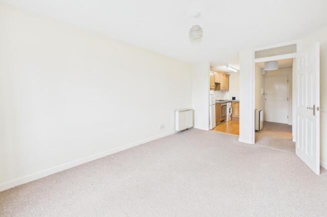 CAM02545G0-PR0576-STILL006