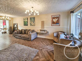 7, Suffolk Drive, Wilmslow SK9 4DE