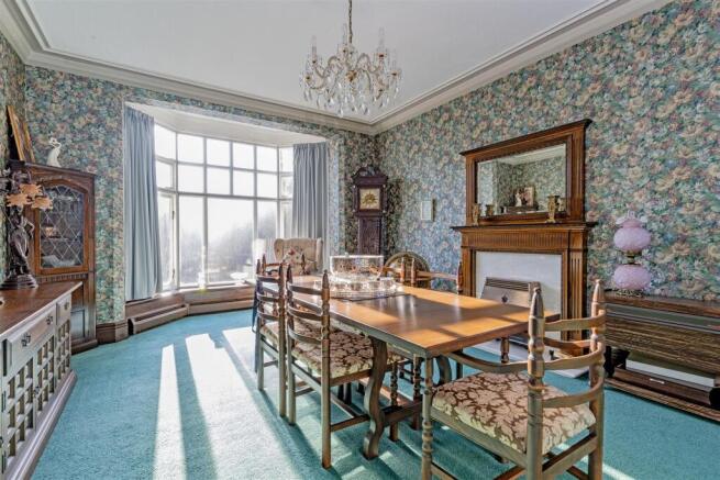 Dining Room-1.jpg