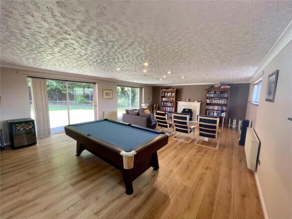 10 Family Room