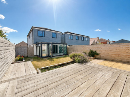 Capel Avenue, Peacehaven