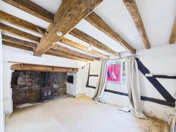 2 - Cottage in Bretforton, Evesham.jpg
