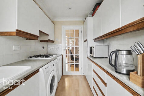 Titmus Close, Uxbridge