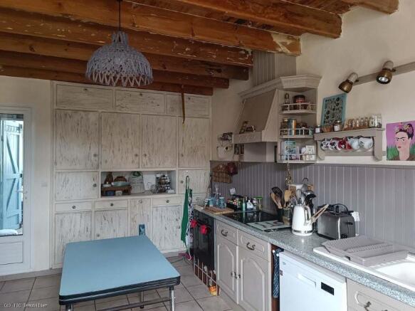 Photo 3