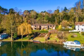 6, Warren Court, Caversham, Reading RG4 7TF