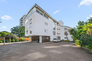 5, Bridge Court, Bridge Street, Walton-on-thames KT12 1AG