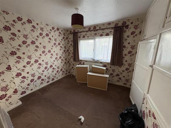4 bed Semi-Detached for sale Image 7