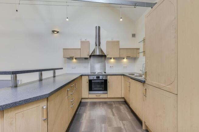 2 bed Flat for sale Image 3