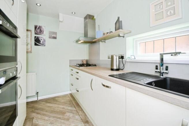 KITCHEN 04.jpg