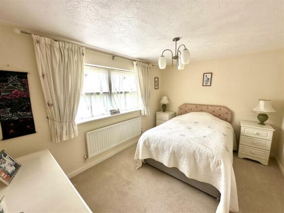 BEDROOM 2