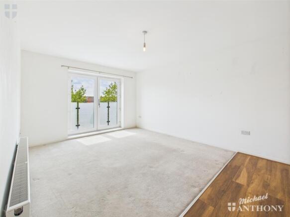 CAM03852G0-PR0295-STILL019