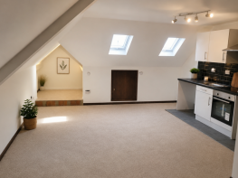 Room 1, 25, Howard Road, Southampton SO15 5BB