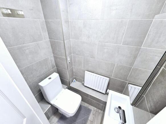 2 bed Terraced for sale Image 5