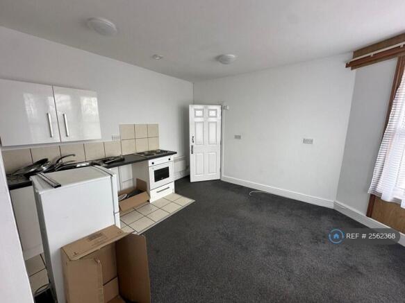Kitchen / Studio