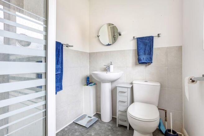 EN SUITE