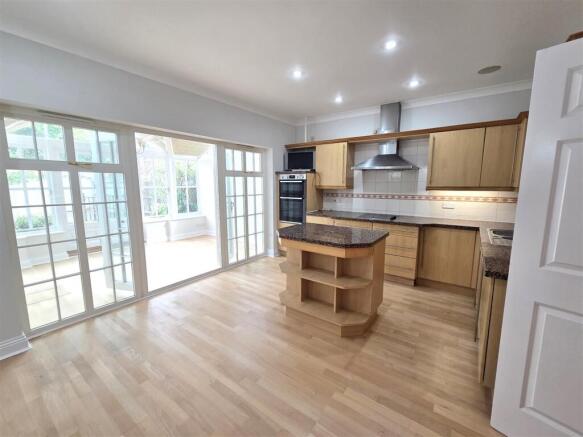Kitchen.jpg