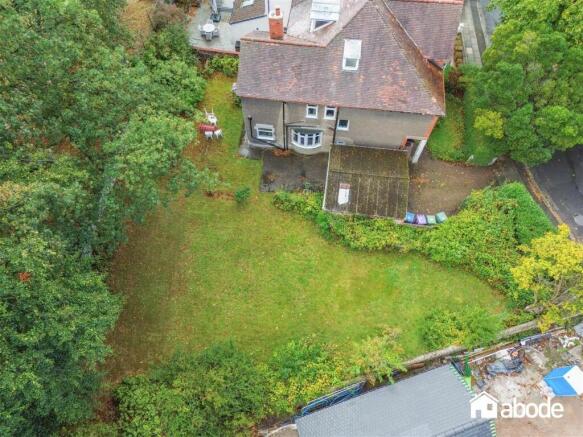 Garth Drive, Calderstones, Liverpool, L18 photo 4
