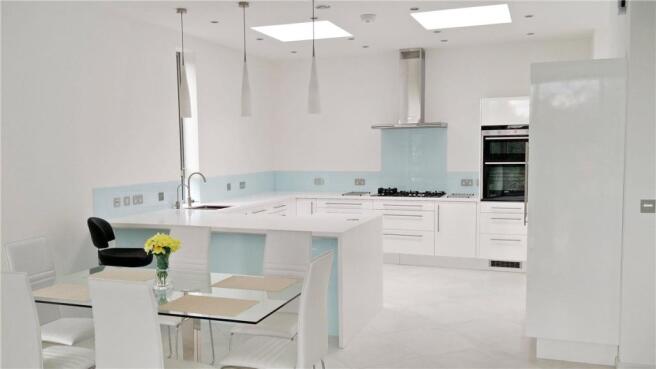 Kitchen/Breakfast