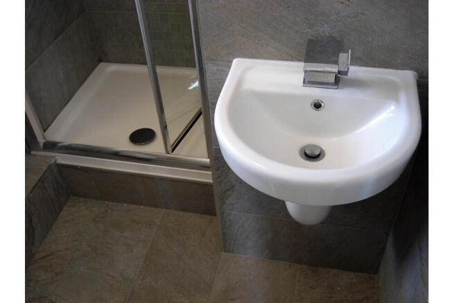 3 bed Detached to rent Image 11