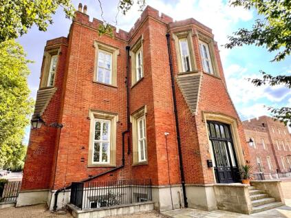 East Officers Apartments, 42 Parade Ground Path, Royal Military Academy, Woolwich, London, SE18 4BT