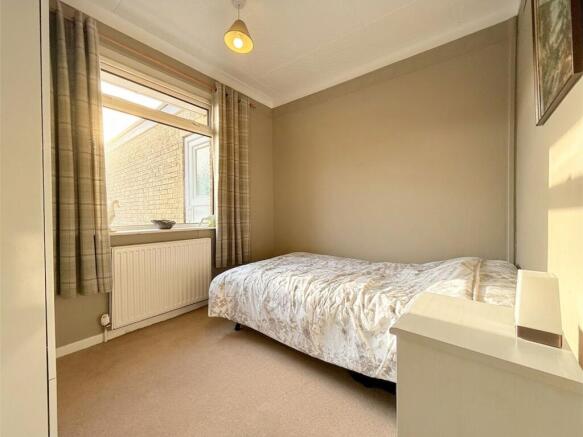 3 bed Semi-Detached Bungalow for sale Image 10