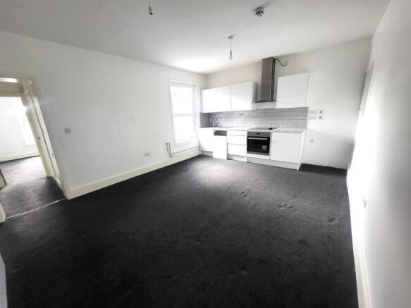 Sitting / Kitchen Area Pic 1