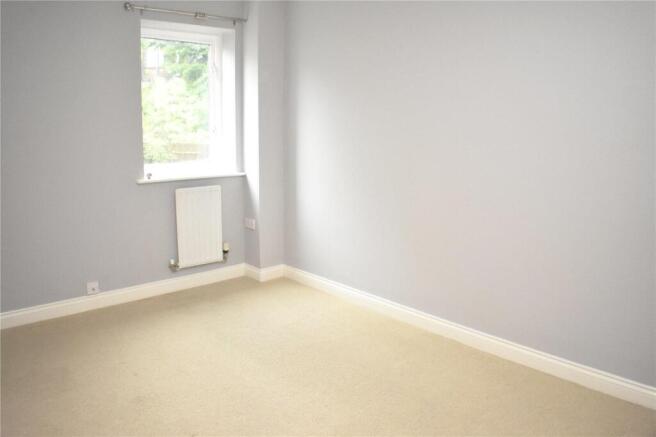 4 bed Not Specified to rent Image 6