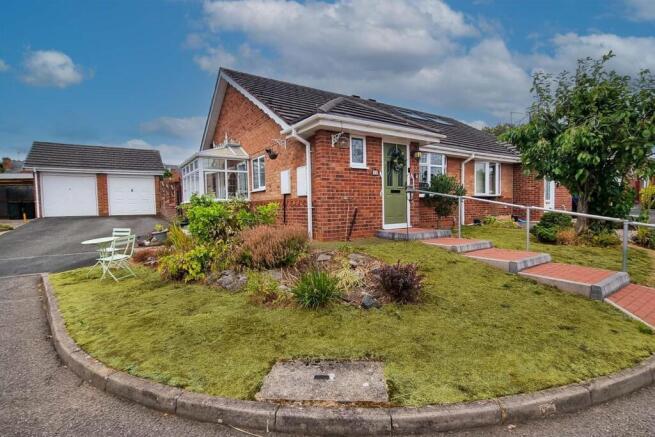 29 Lancaster Close 1.jpg