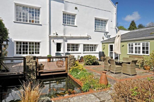 Rear Courtyard...