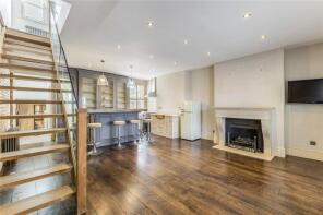 Flat B Second Floor, 207, New King's Road, London SW6 4SR