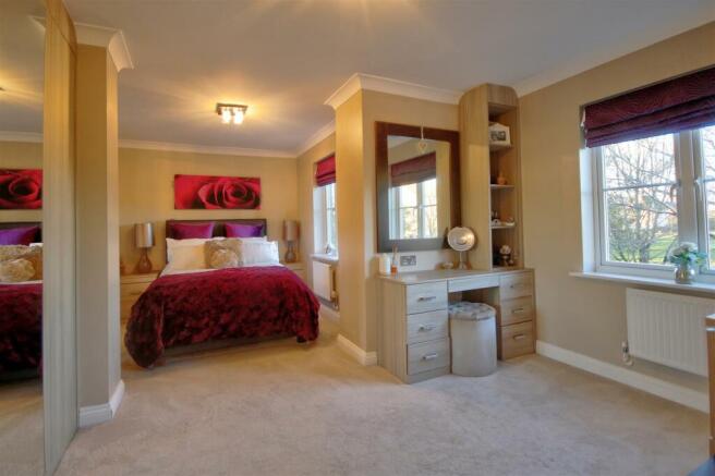 Bedroom 1a.jpg