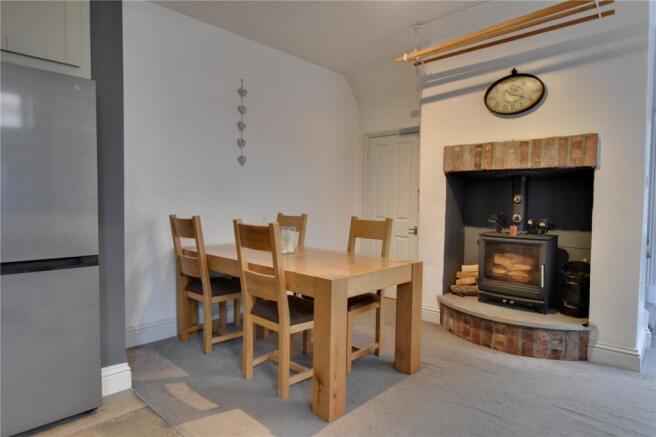 2 bed Semi-Detached for sale Image 5