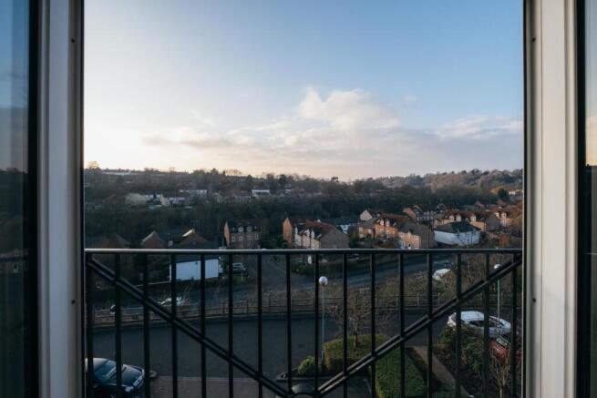 FLAT 25 BULL LANE, BS5-7481.jpg